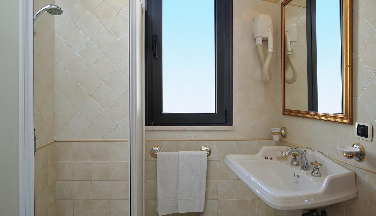 Hotel Bridge Bellaria-Igea Marina Extérieur photo