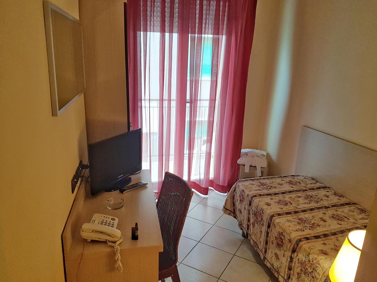 Hotel Bridge Bellaria-Igea Marina Extérieur photo