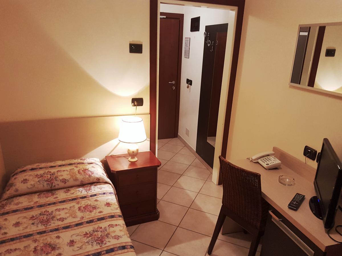 Hotel Bridge Bellaria-Igea Marina Extérieur photo